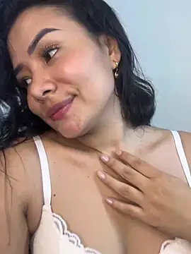 Stripchat Sex Cam for Rousse_blue