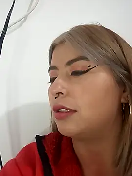 Stripchat Sex Cam for Miamelhot_