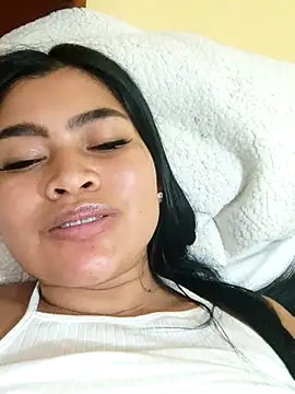 Stripchat Sex Cam for LunaaRosse