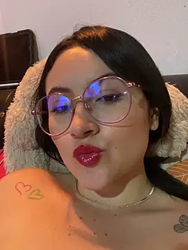 Stripchat Sex Cam for ValentinaOrtiz3