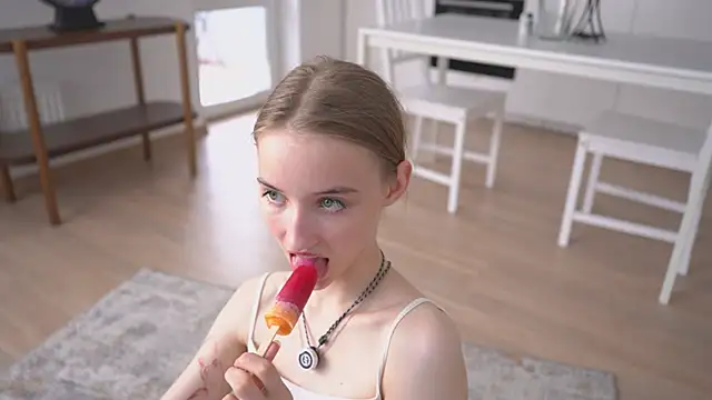 Stripchat Sex Cam for EdinaBrindle