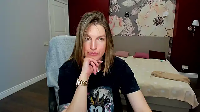 Stripchat Sex Cam for EmilyWalkeri
