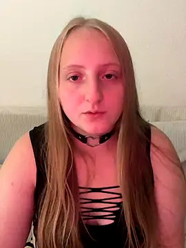 Stripchat Sex Cam for YoungHailey
